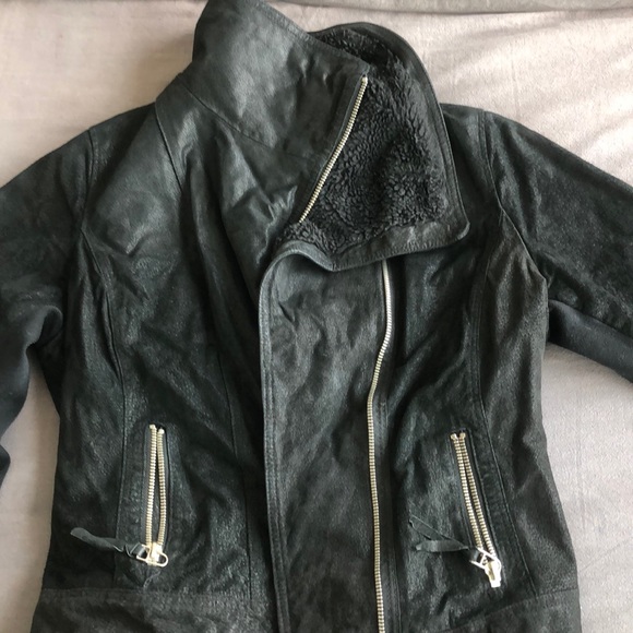 Faux Leather/ Suede Jacket with Shearling! - Picture 6 of 6